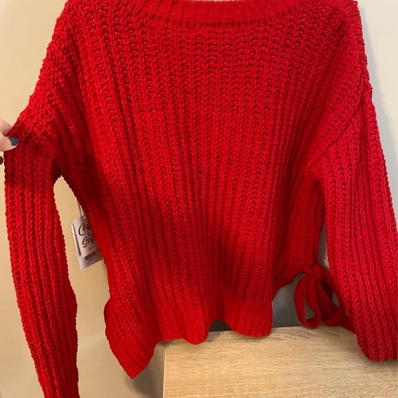 Sweater - Picture 2 of 4